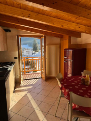 Bilocale baciato dal sole Andalo